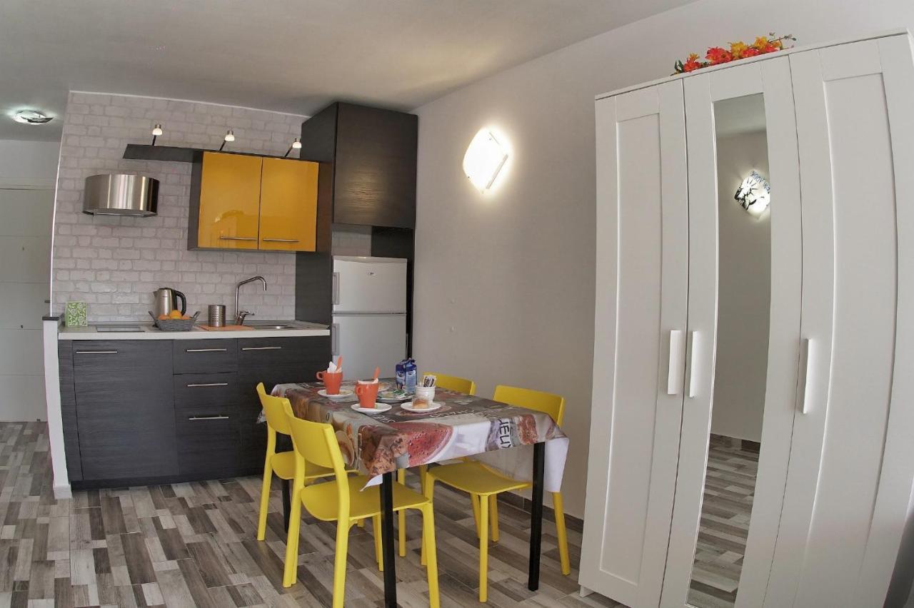 Geremy'S Boutique Vivienda Vv A-38-4-2068 Apartment Arona  Exterior photo
